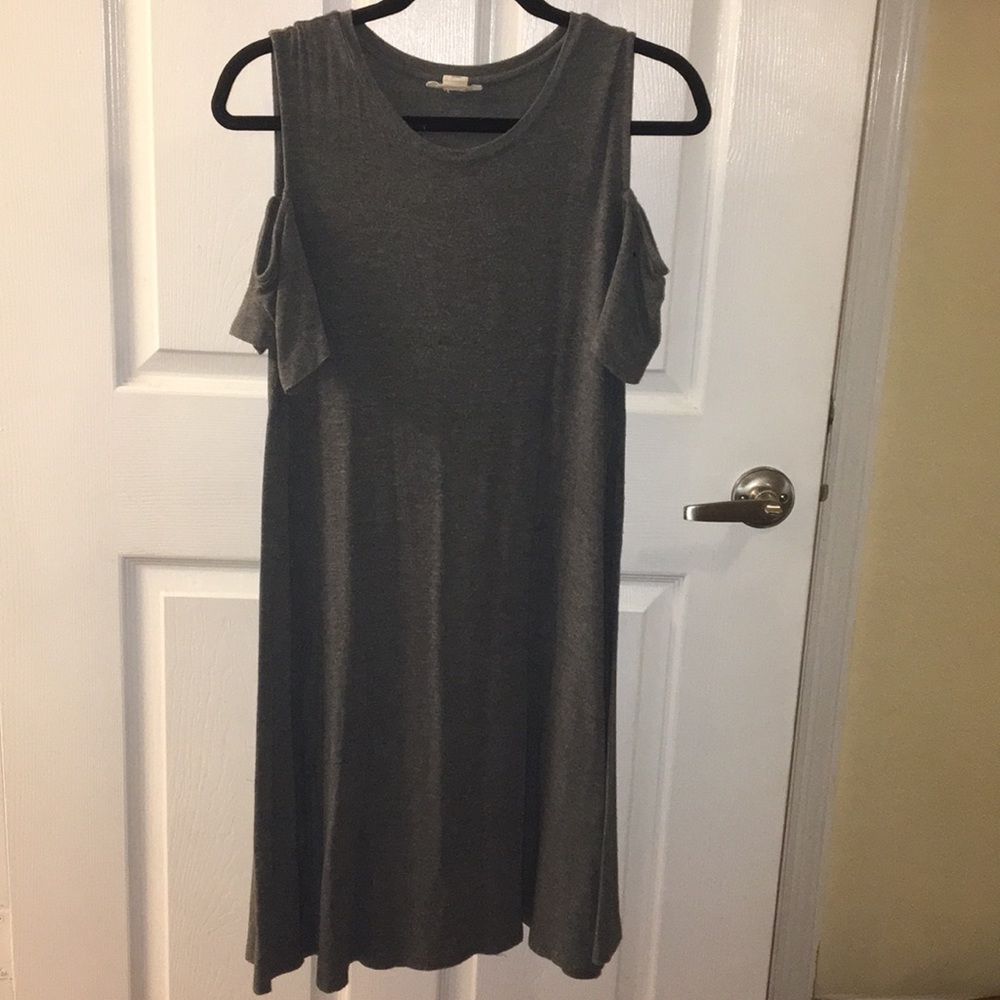 gray cold-shoulder t-shirt dress